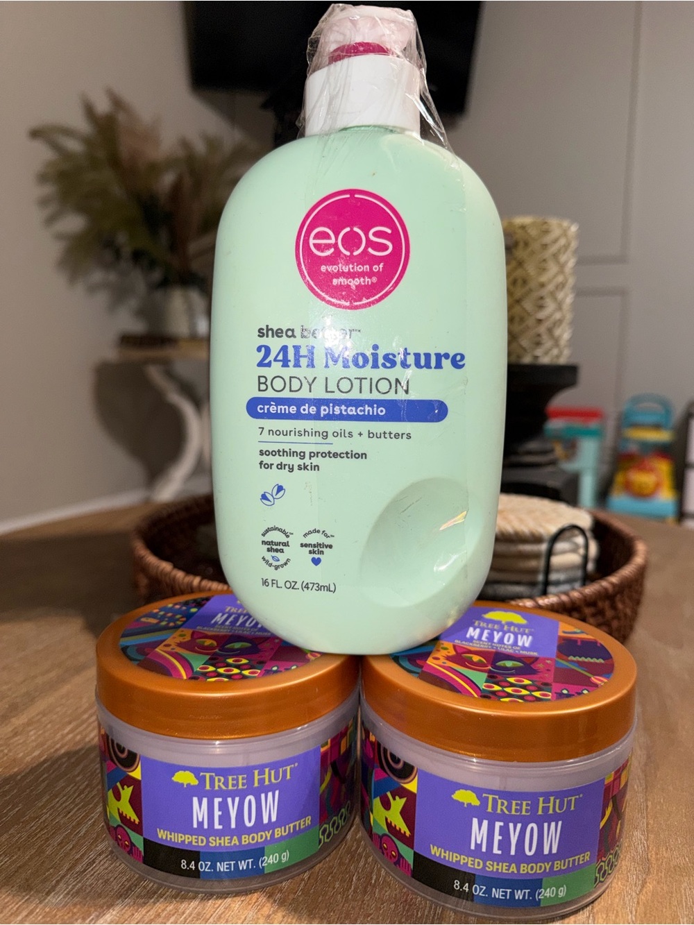 eos 24H Moisture Shea Lotion(Crème de Pistachio) and 2 Tree Hut Meyow Butter